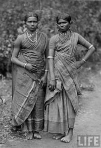 twoindianwomendressedinsaris-1940