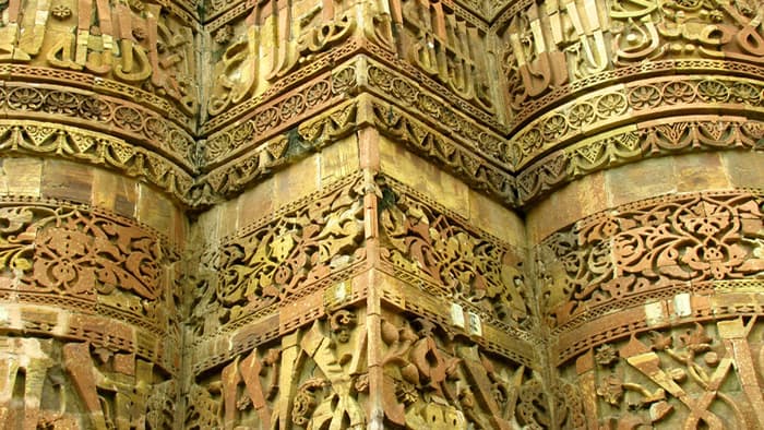 carvings-in-sandstonequtub-minar