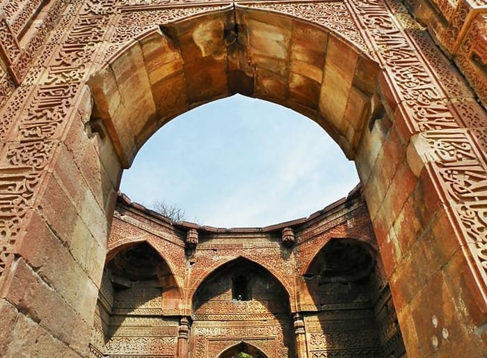 qutb-minar--tomb-of-iltumish