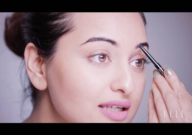 Sonakshi Sinha’s Simple Morning Makeup