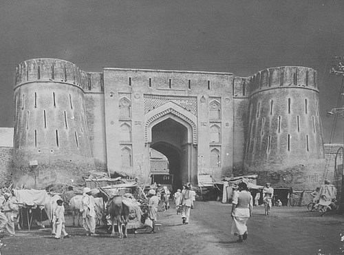 Barsi gate