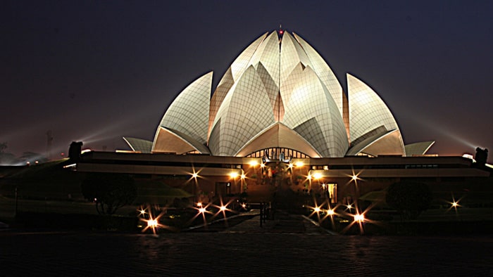 lotus-temple-at-night