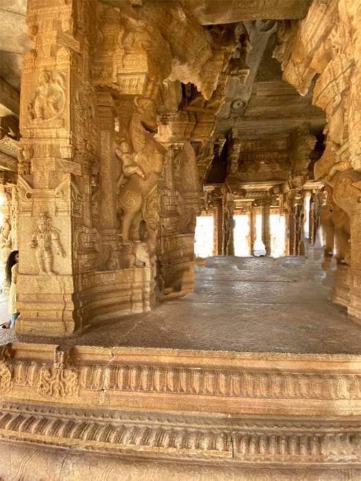 vitthala temple inner view