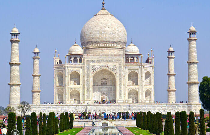 Agra’s Most Picturesque Backdrops for Your Next Photoshoot