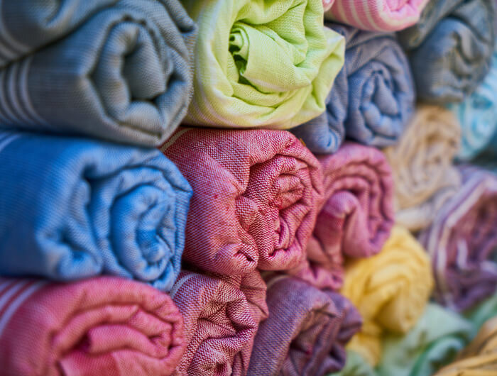 Cotton vs Muslin: Which Fabric is Better for Indian Summers?